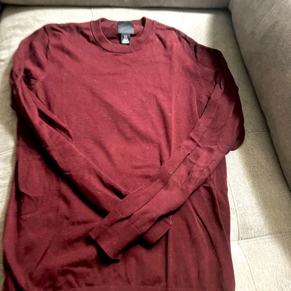Sweater New - Picture 2 of 4